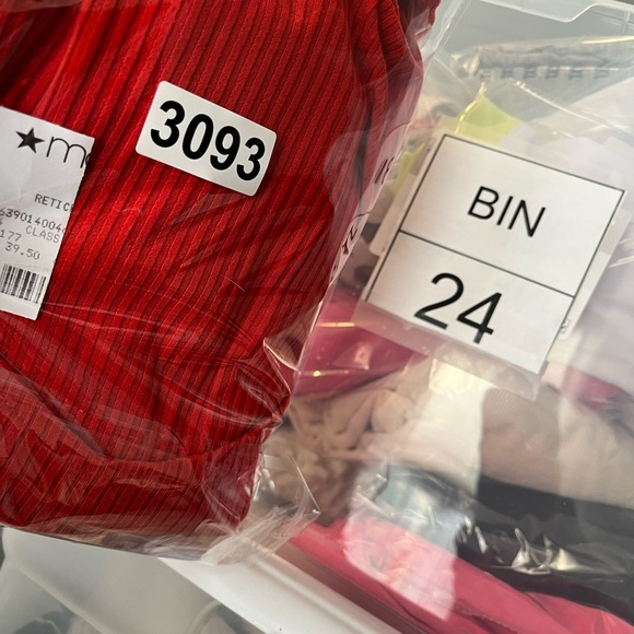 Red Dress - Picture 6 of 6